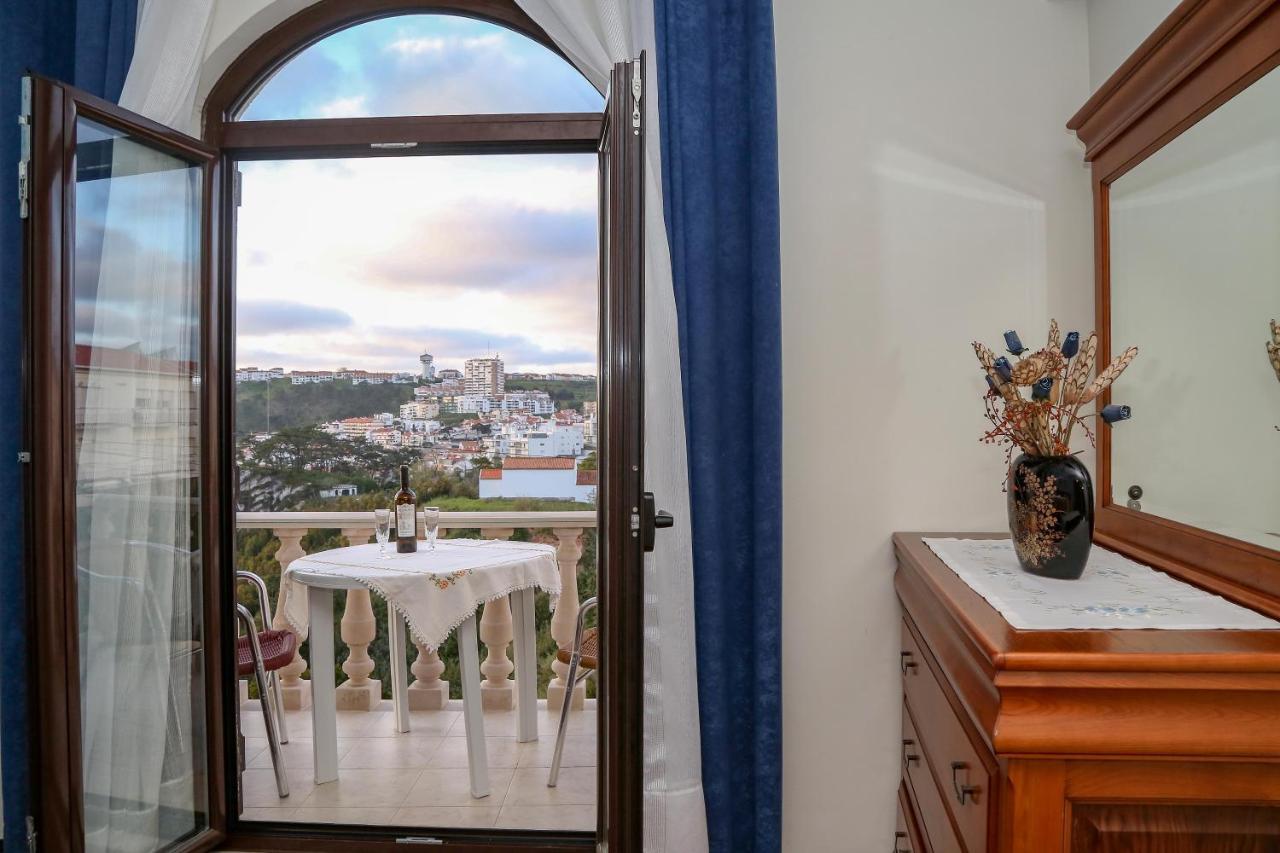Quartos Da Tia Laura Nazare Bagian luar foto
