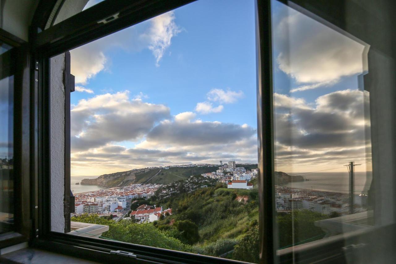 Quartos Da Tia Laura Nazare Bagian luar foto