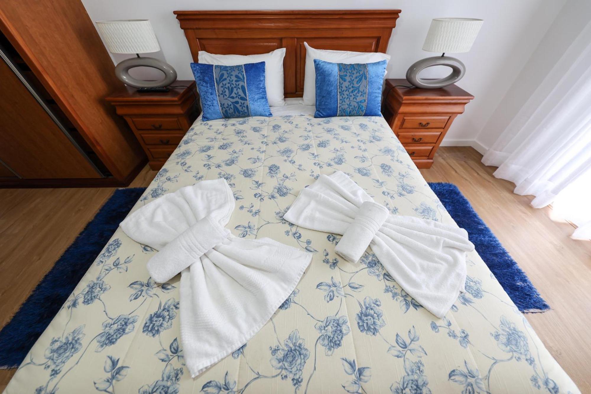 Quartos Da Tia Laura Nazare Bagian luar foto